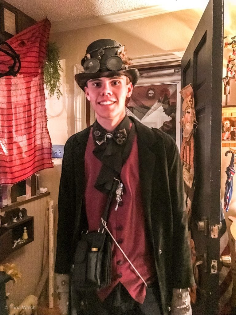 How to DIY Sexy Steampunk Costume - Redneck Rhapsody