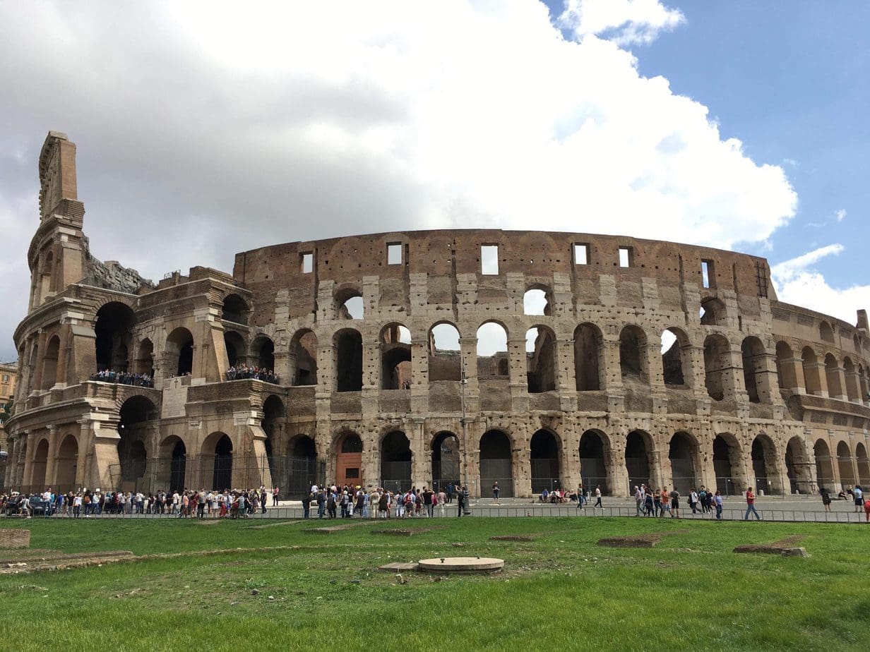 www.redneckrhapsody.com Tuesday Travel - Coliseum in Rome, Italy