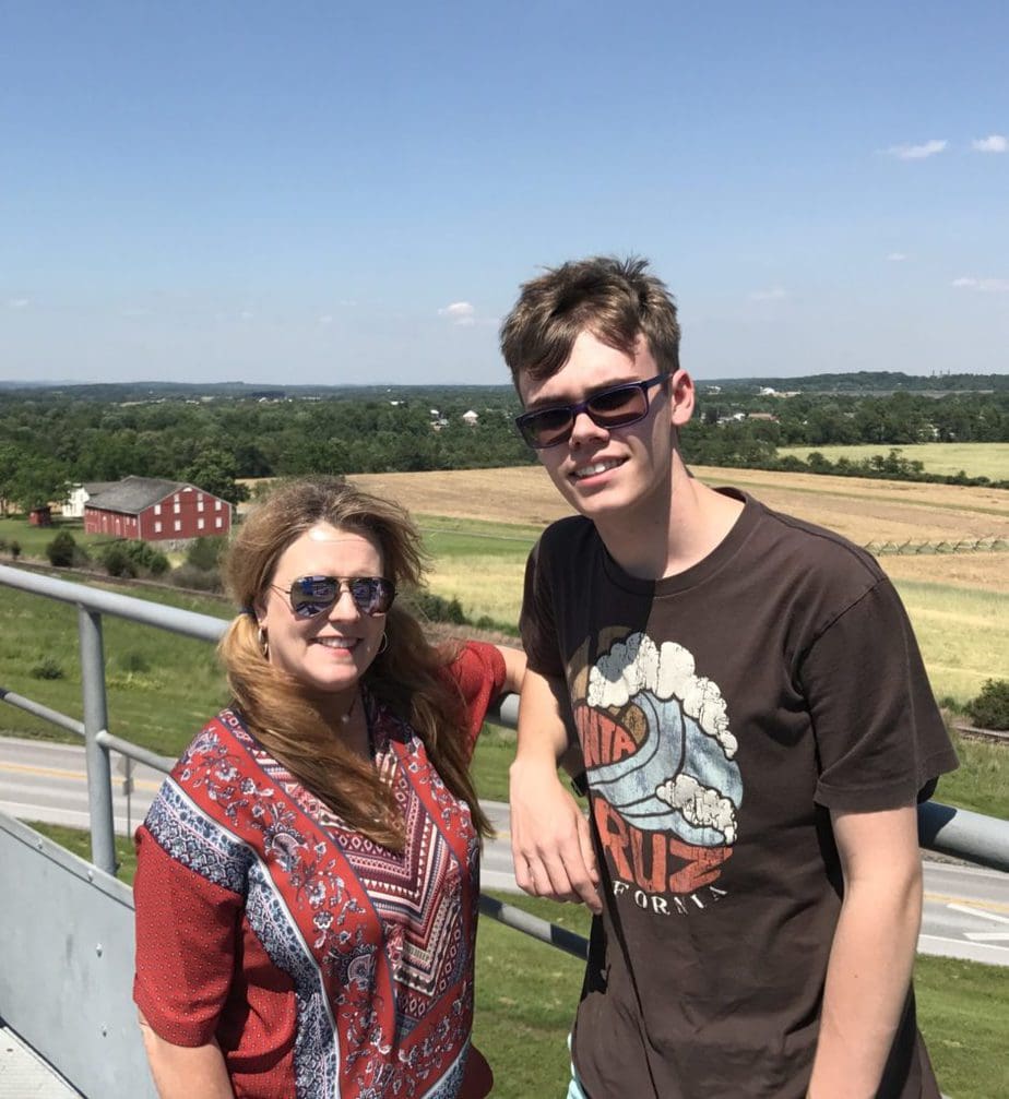 www.redneckrhapsody.com Trina and Noah on the tower overlook at Gettysburg