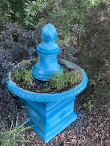 Fountain planter needing a little face lift bliss with new paint and flowers