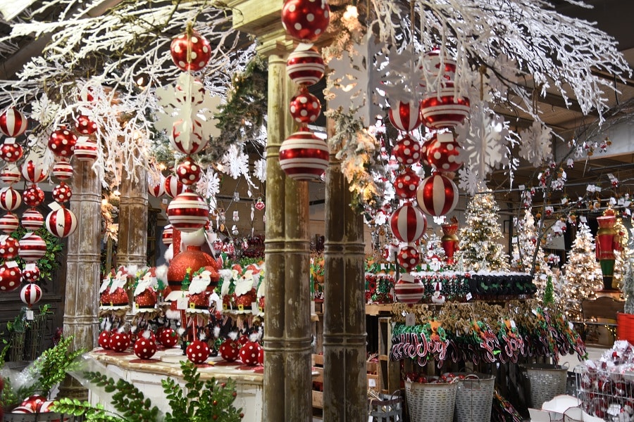 Beautiful display of a mix of all types of ornaments, soldiers and stems.