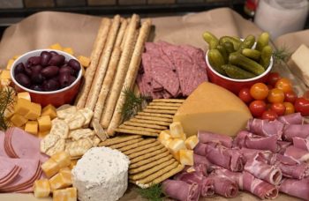 How to Make a Charcuterie Board – Easy, Cheap and Beautiful